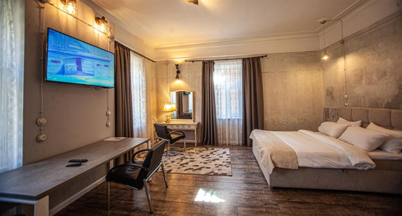 Biplan Hotel Daugavpils Buitenkant foto