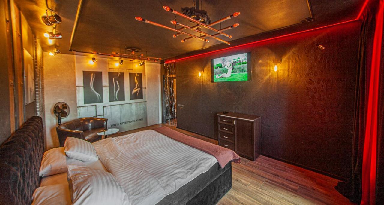 Biplan Hotel Daugavpils Buitenkant foto