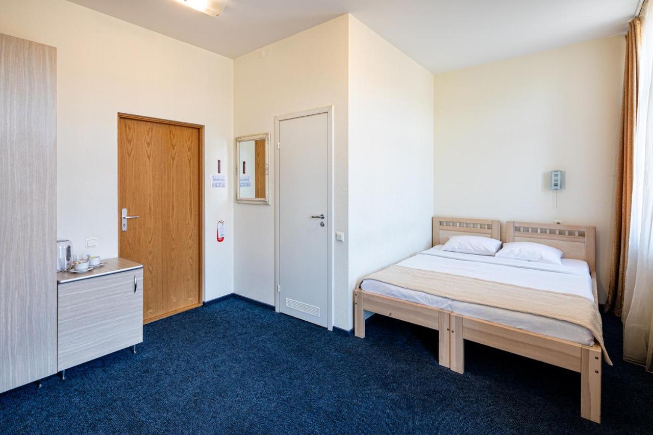 Biplan Hotel Daugavpils Buitenkant foto