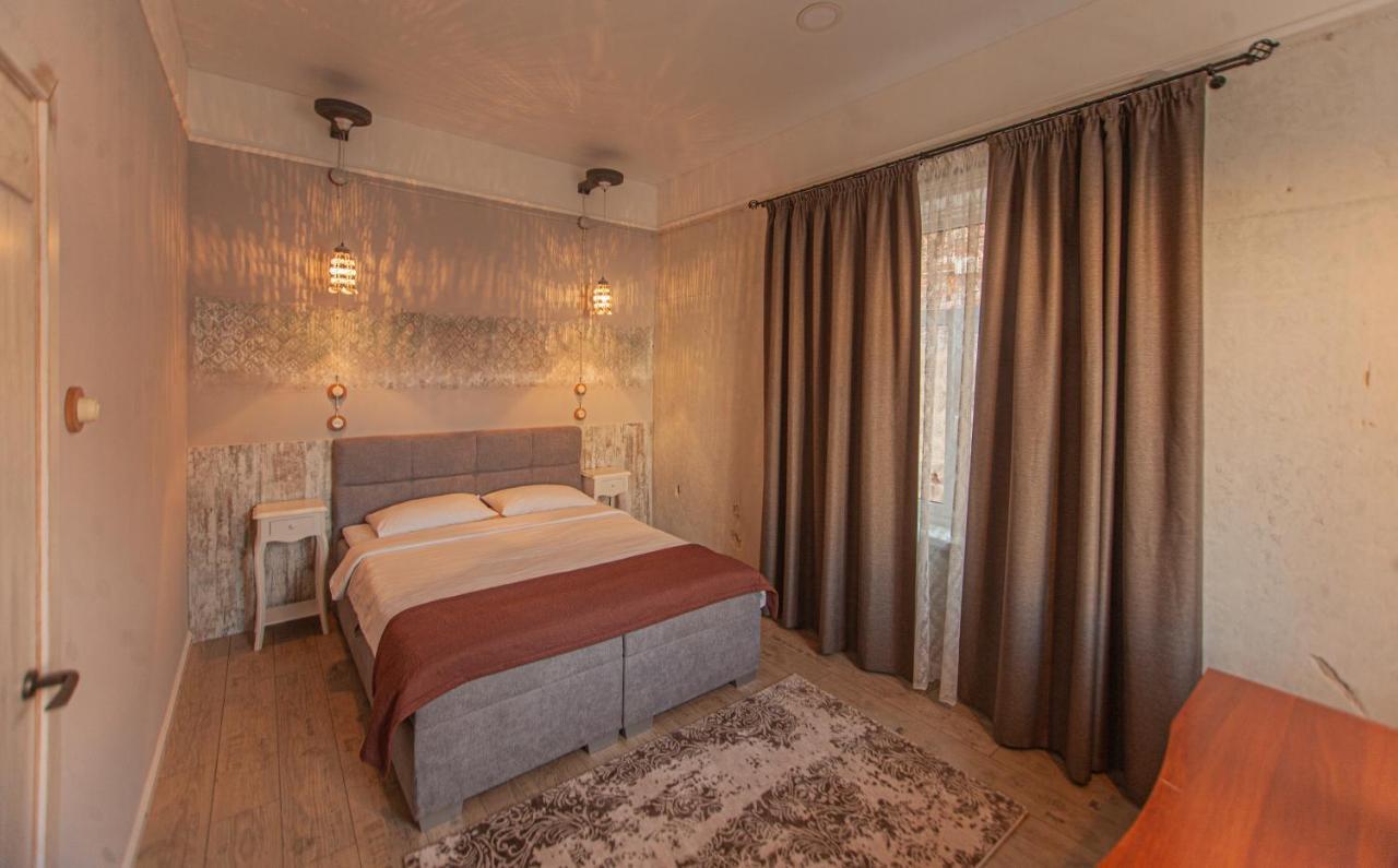 Biplan Hotel Daugavpils Buitenkant foto